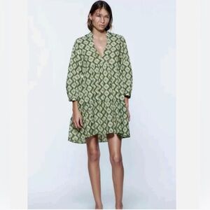 Zara Boho Flowy Green and Cream Mini Cadie Dress Geometric Print Size Small
